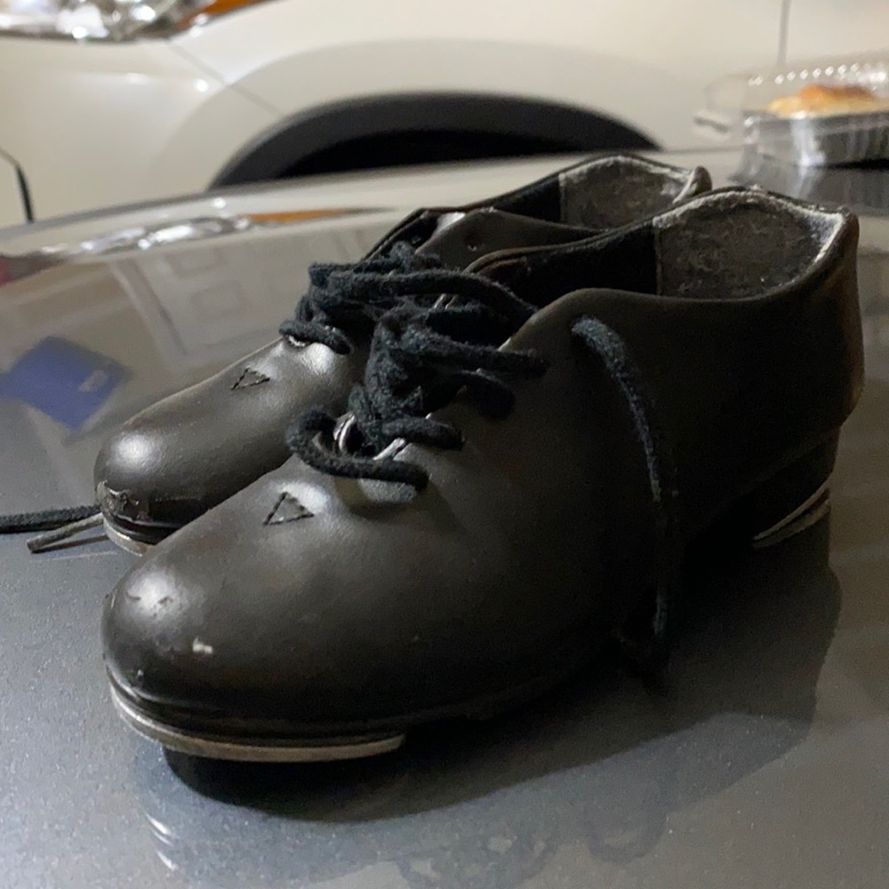 Step shoes